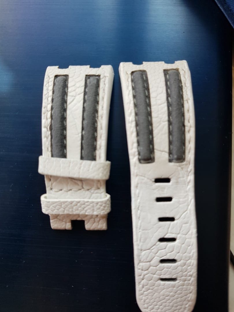 audemars_piguet_straps_1627114609_6b9f1627.jpg